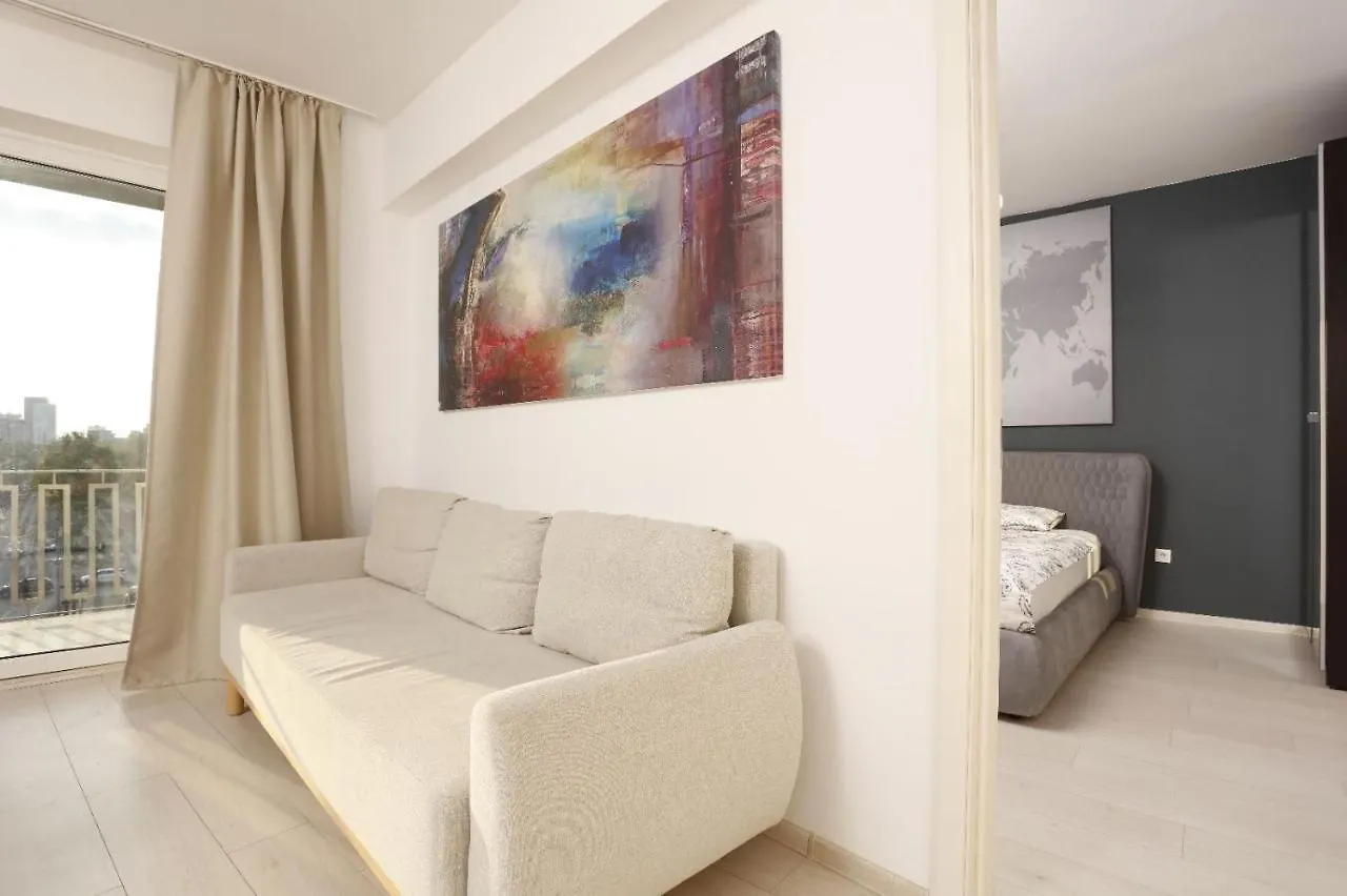 2 Bedroom Apartment With Amazing View In City Center Bucareste